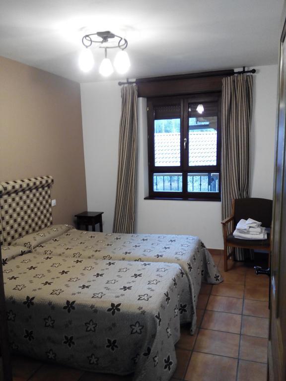 El Casar Del Puente Guest House Boca de Huergano Bagian luar foto