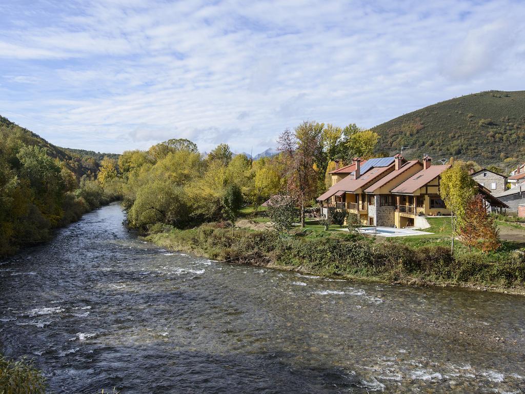 El Casar Del Puente Guest House Boca de Huergano Bagian luar foto
