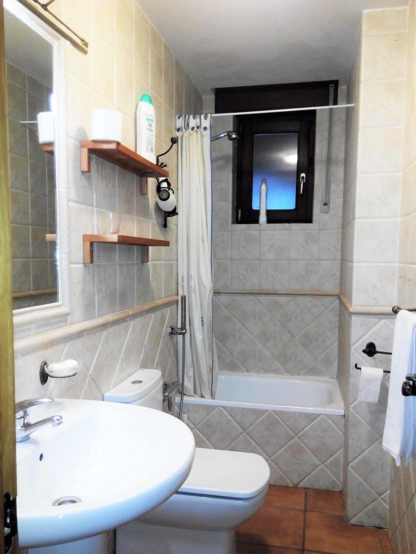 El Casar Del Puente Guest House Boca de Huergano Bagian luar foto