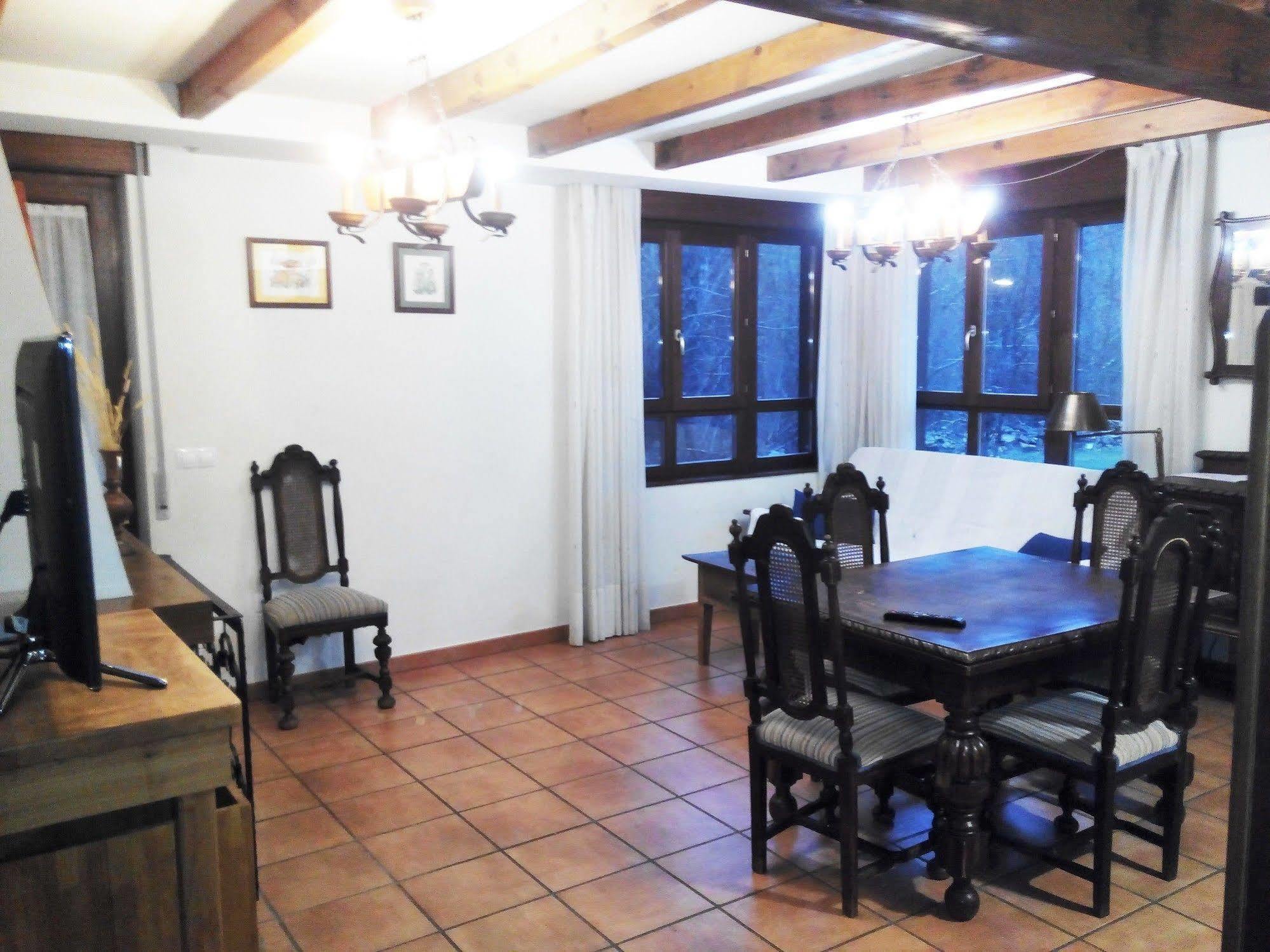 El Casar Del Puente Guest House Boca de Huergano Bagian luar foto
