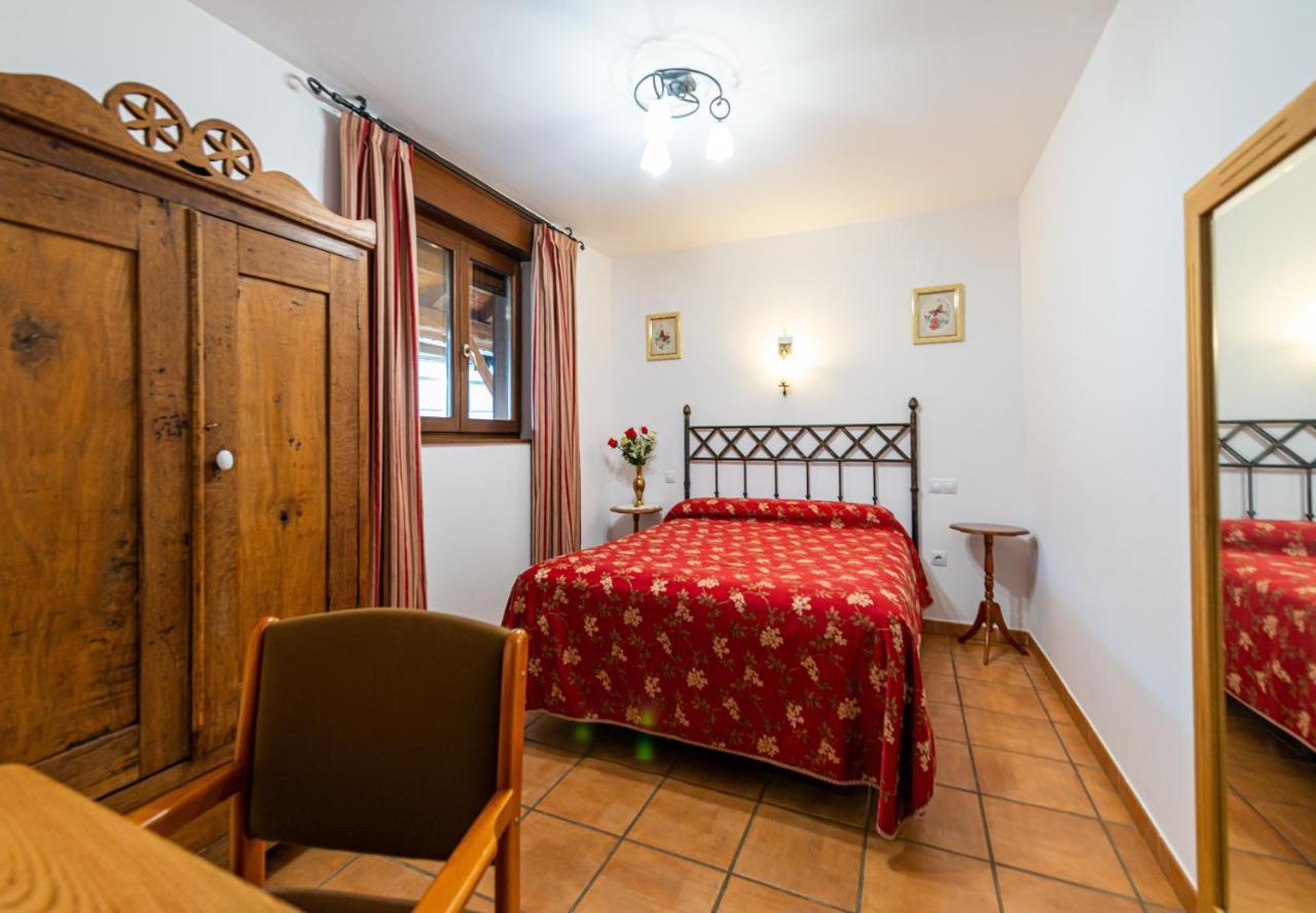 El Casar Del Puente Guest House Boca de Huergano Bagian luar foto